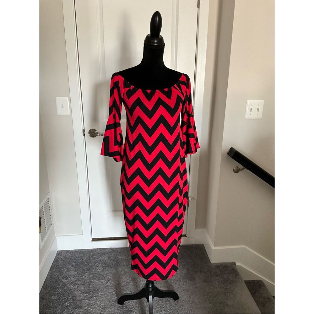 NWT Red & Black Chevron Print Bell Sleeve Dress - Large